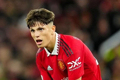 ليفركوزن ينسحب من سباق التعاقد مع جارناتشو